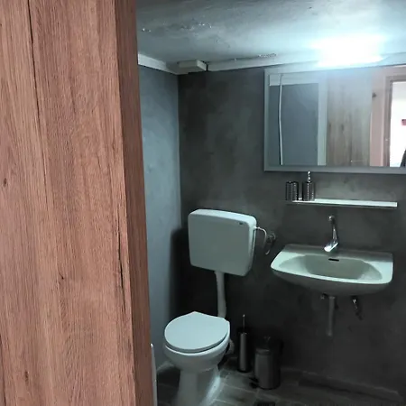 Olga's Apartment3 شقة نيا ميشانيونا